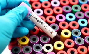 Postępowanie fizjoterapeutyczne u osób z hemofilią po alloplastyce stawu kolanowego