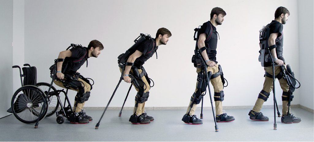 RWP_5_17_REHABILITACJA_PRZY_POMOCY_EGZOSZKIELETU_EKSO_GT_RYS_1