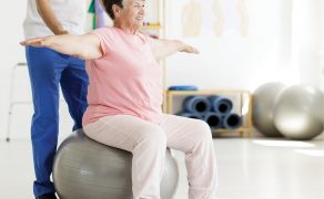 RWP_1_22_Aneta_Demidas_ZAPOBIEGANIE_UPADKOM_LUDZI_STARSZYCH_iStock-859647434