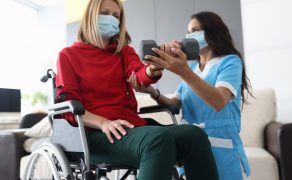 Rehabilitacja po COVID-19 znów dostępna na NFZ