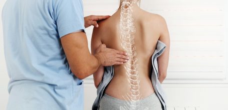 RWP_4_22_Justyna_Rdzanek_LECZENIE_SKOLIOZY_IDIOPATYCZNEJ_iStock-1183603051