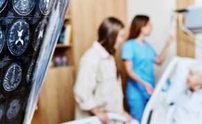 Dostosowanie metod fizjoterapii do dynamicznie zmieniającego się stanu pacjenta w rehabilitacji na wczesnym etapie po udarze mózgu