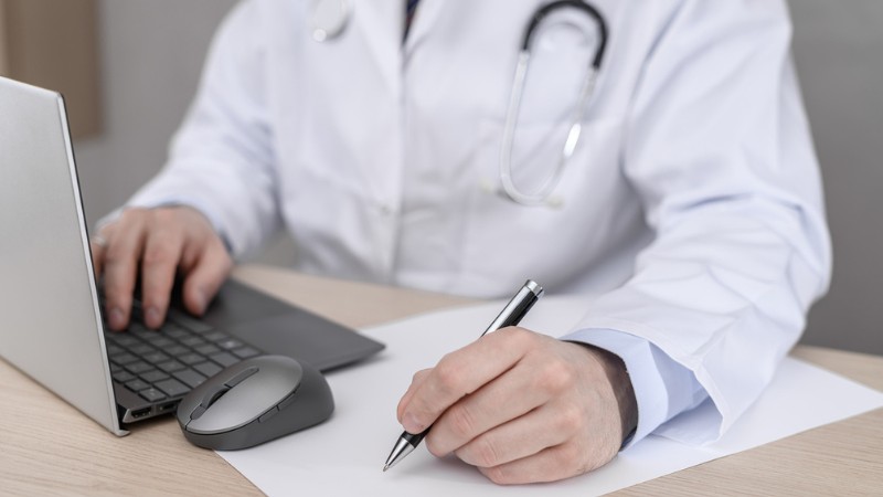 udostępnianie dokumentacji medycznej; fot. iStock